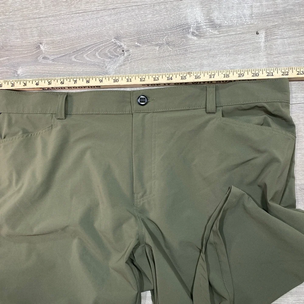 FORLOH Shorts‎ Mens 44 Green Polyester Spandex Hunting Outdoor Made in USA